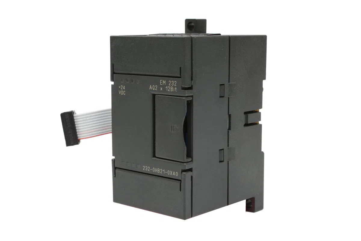 Used Siemens 6ES7232-0HD22-0XA0 PLC 6ES7 232-0HD22-0XA0 In Good Condition