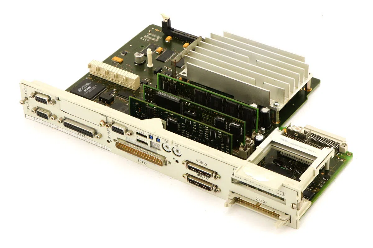 Siemens 6FC5357-0BB33-0AE2
