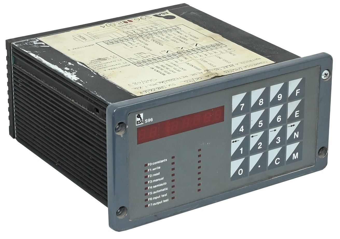 Esa S96.002.004 S96.002.004 – Reliable operator panel for machine control and industrial automation systems — Control & HMI